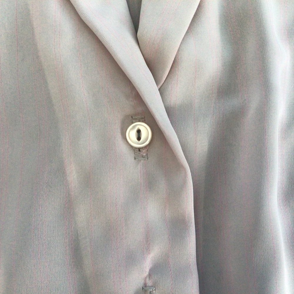 Bel Canto - Sheer violet short sleeve blouse - Picture 5 of 9
